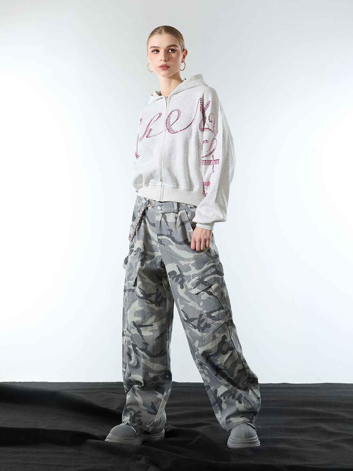 Snow Camouflage Machete Wide-Leg Cargo Barrel Pants - 2548