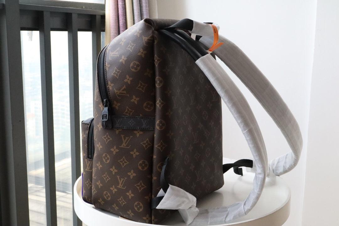 SO - LV DISCOVERY BACKPACK MONOGRAM M57965 sneakerhypes