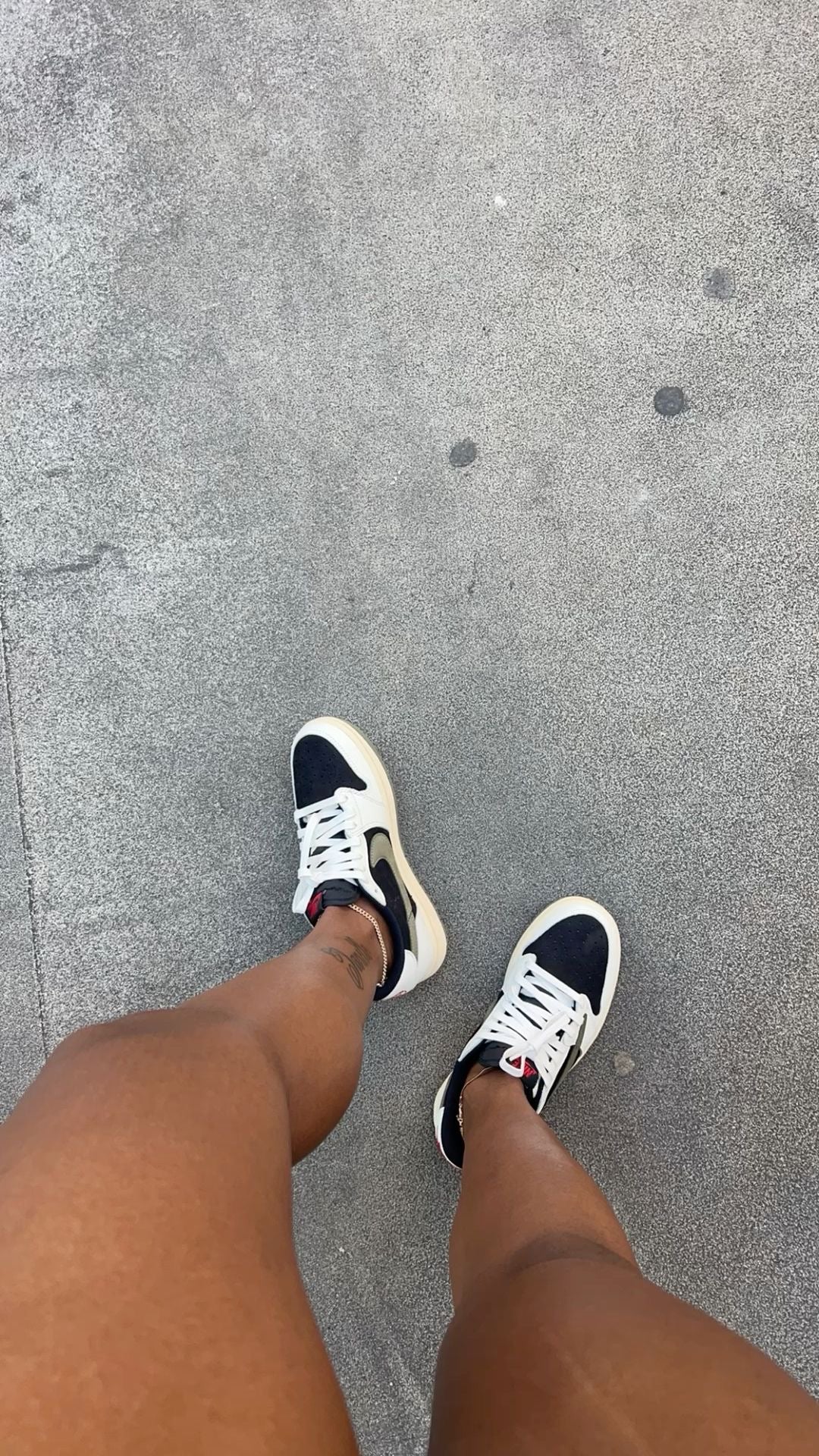 Air Jordan 1 Travis Scott Olive Wmns Limited Edition Retro Low OG Sneakers