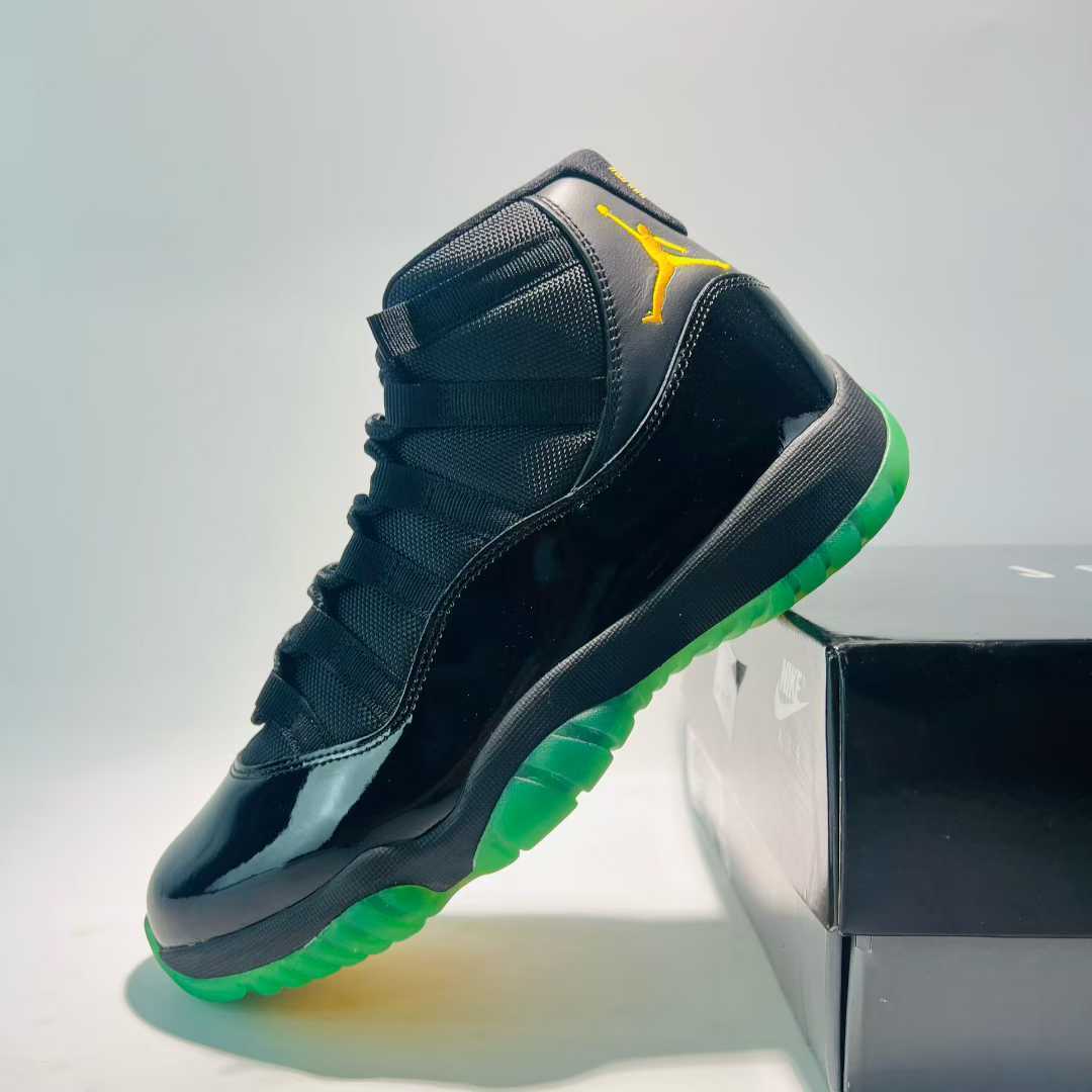 Air Jordan 11 Retro CT8012 037