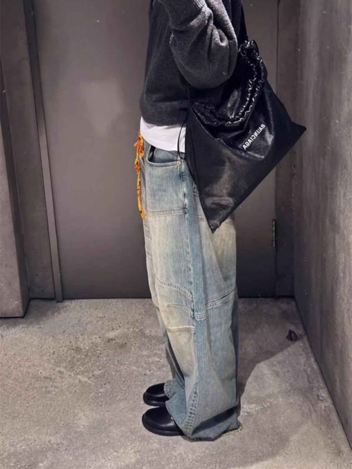 Distressed Contrast Drawstring Knee-Length Jeans