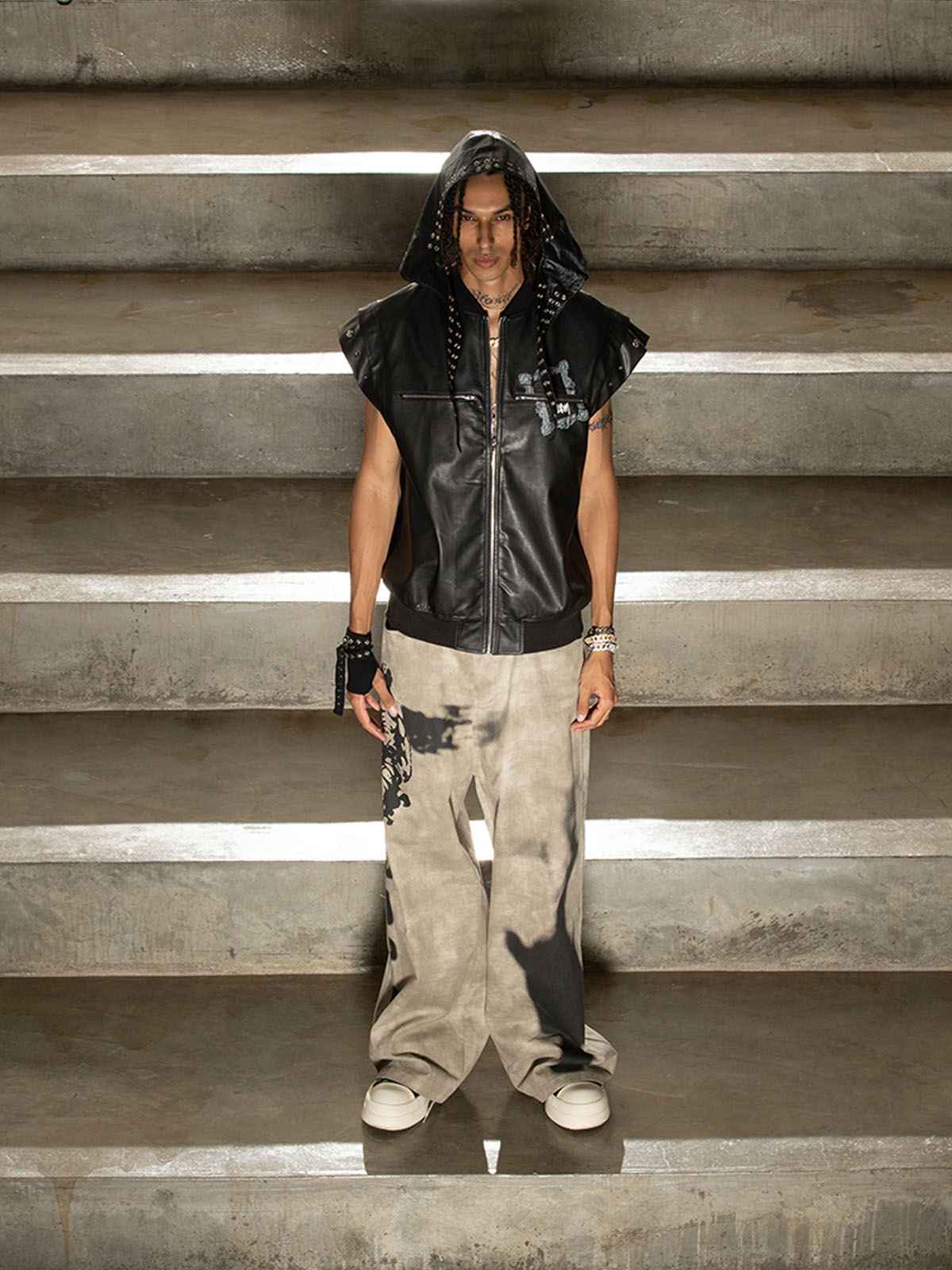 Thorn Destruction Frame Pattern Leather Vest