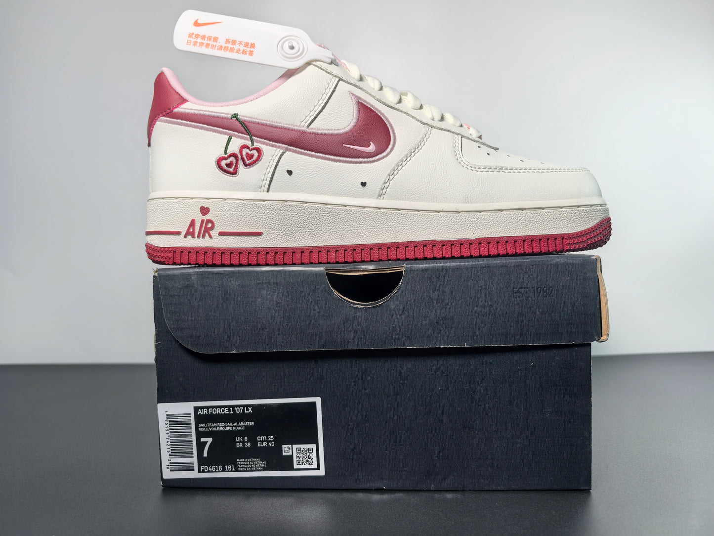 Custom Air Force 1'07 Low Valentine's Day