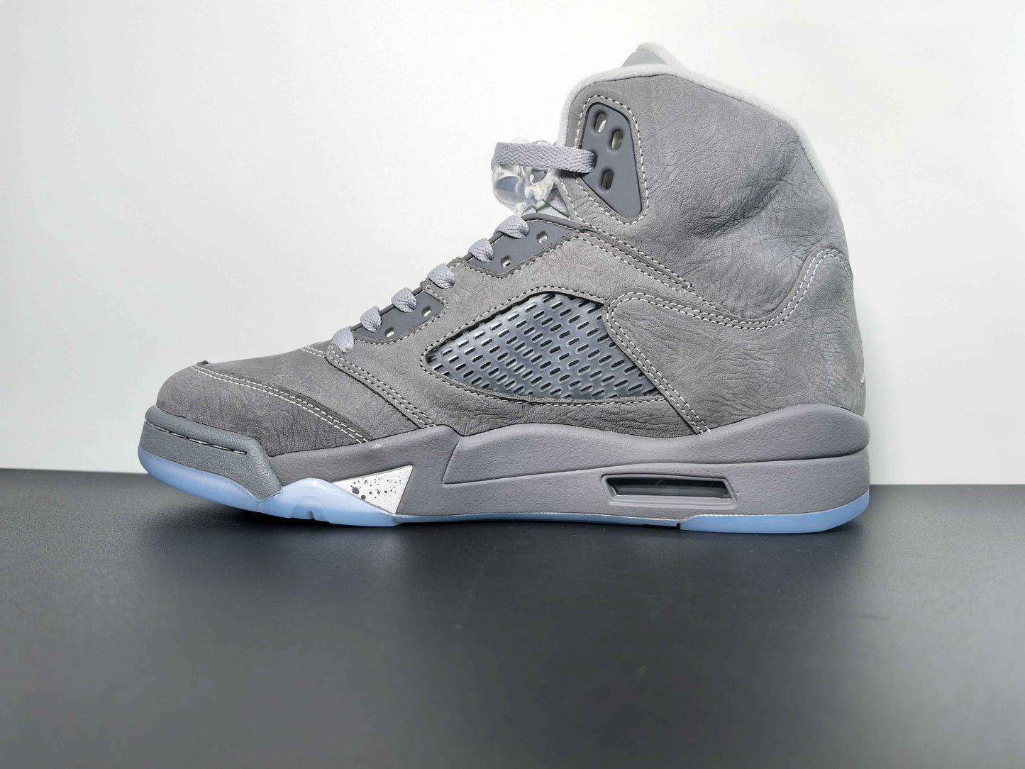 Air Jordan 5 “Wolf Grey”