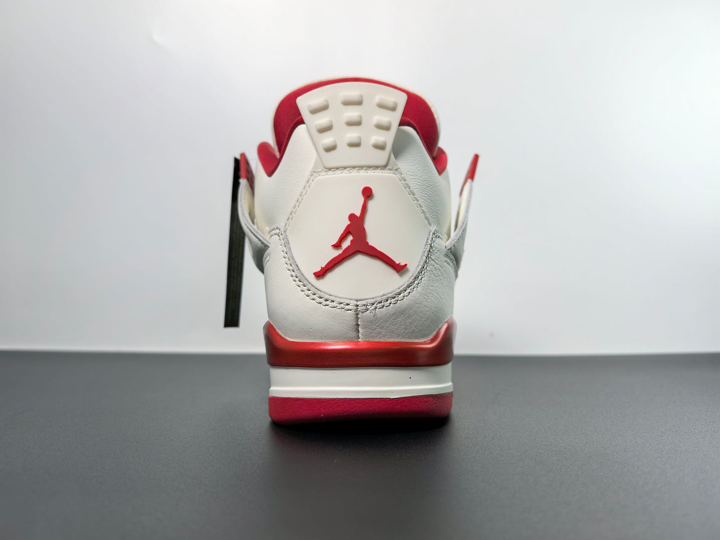 Air Jordan 4 Retro HV0823-108