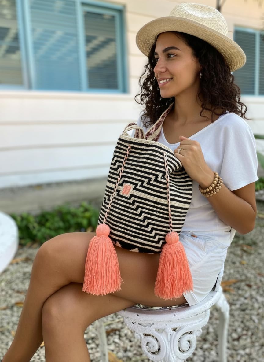MEDIUM Wayuu Mochila Bag For Women original bolsa tejida colombiana authentic crochet pattern Gift from Colombia | AUTHENTIC WAYUU
