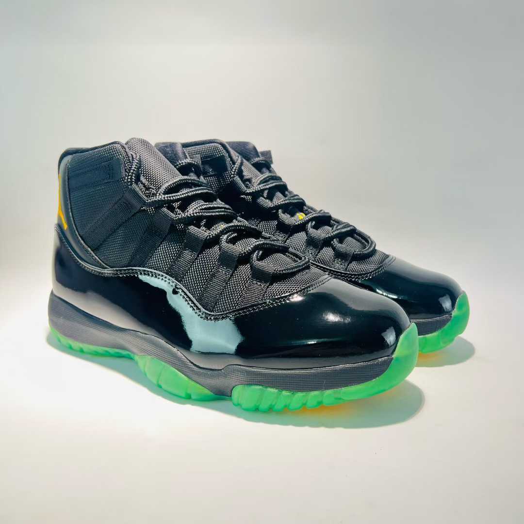 Air Jordan 11 Retro CT8012 037
