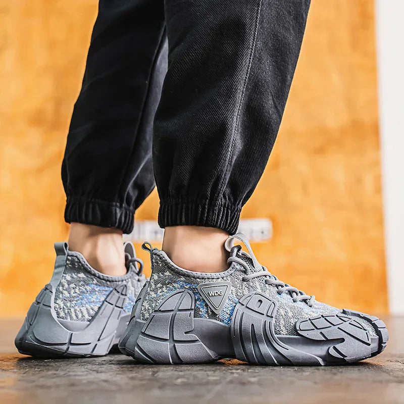 Metro Pace T84 Sneakers - Luxuryurbanwear