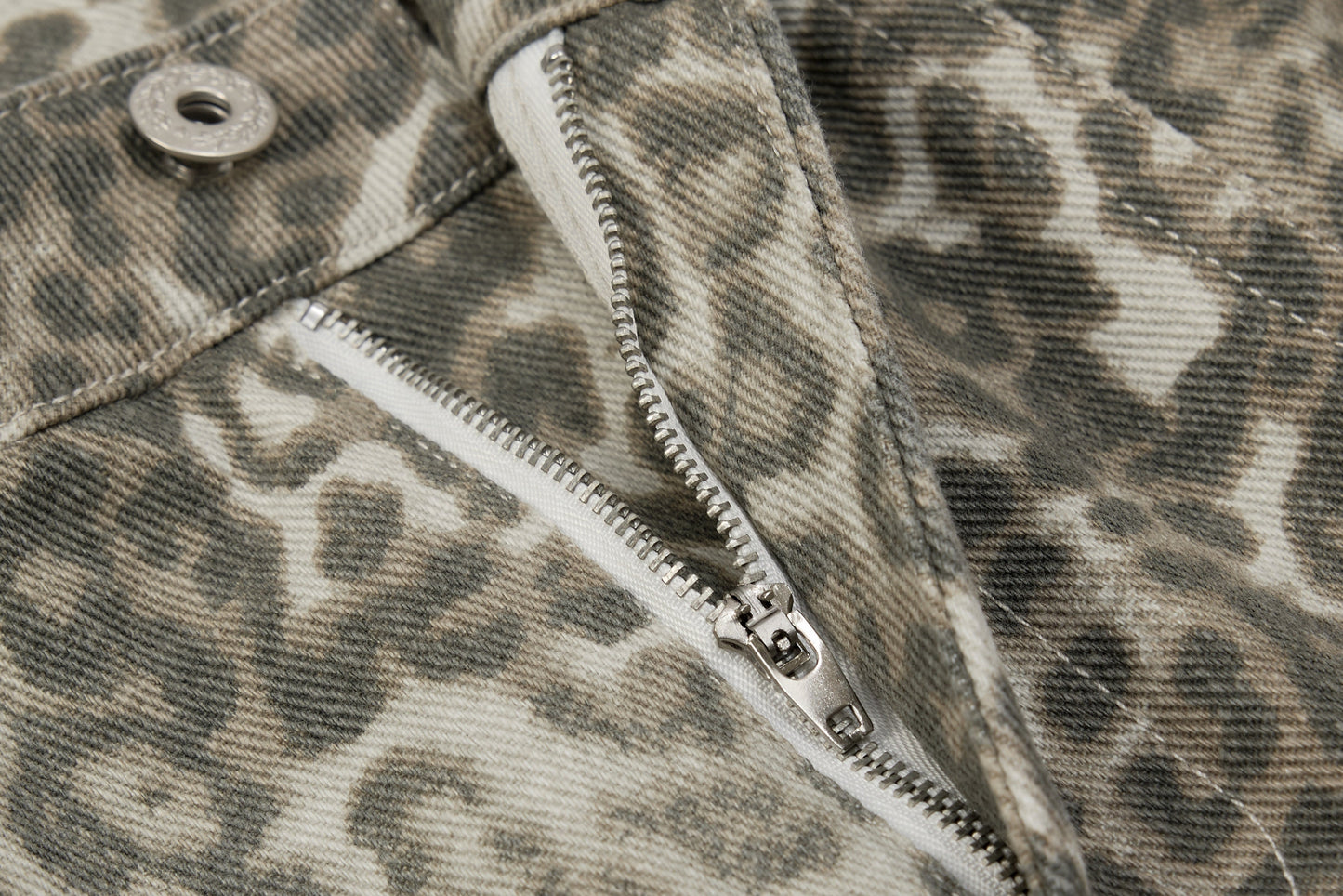 Leopard Print Baggy Jeans - Rockstar Aesthetic Streetwear Denim | LuxuryUrbanwear - Luxuryurbanwear