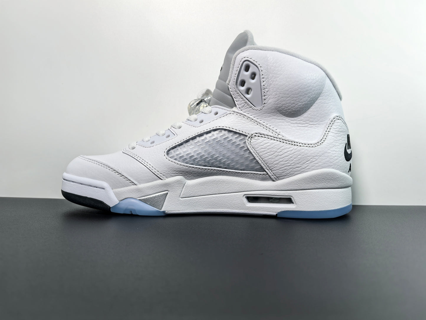 Air Jordan 5 OG White Metallic