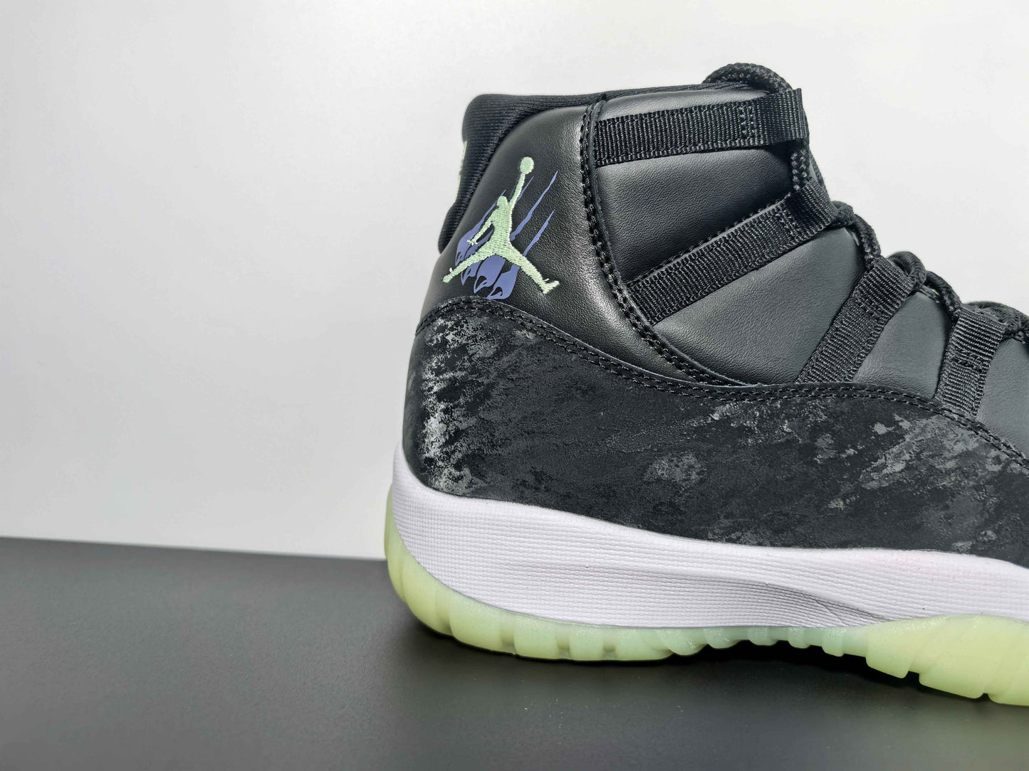 Air Jordan 11 “Sneaker School”