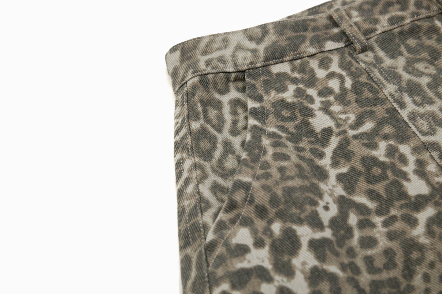 Leopard Print Baggy Jeans - Rockstar Aesthetic Streetwear Denim | LuxuryUrbanwear - Luxuryurbanwear