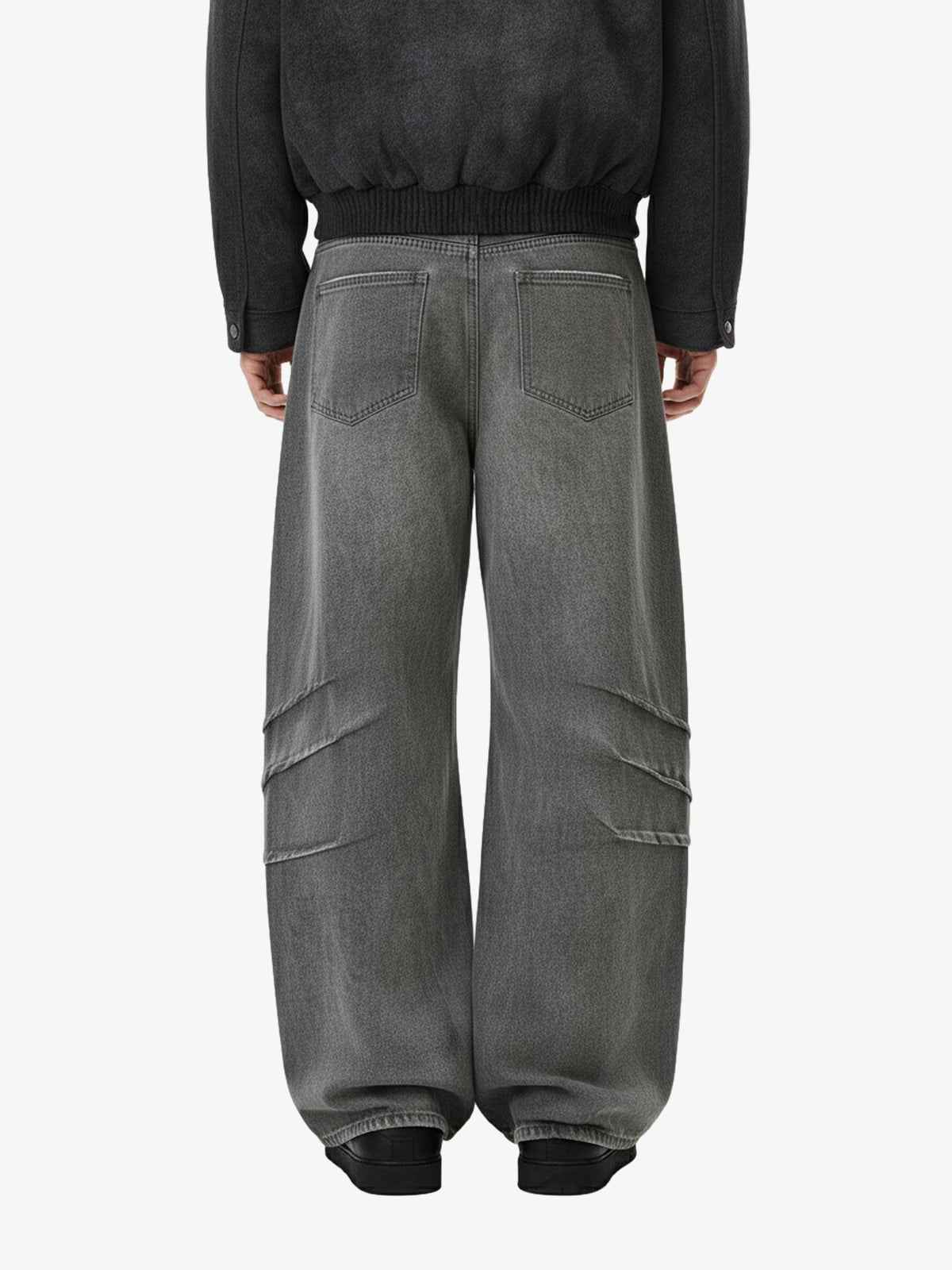 Washed Pleated Baggy Jeans