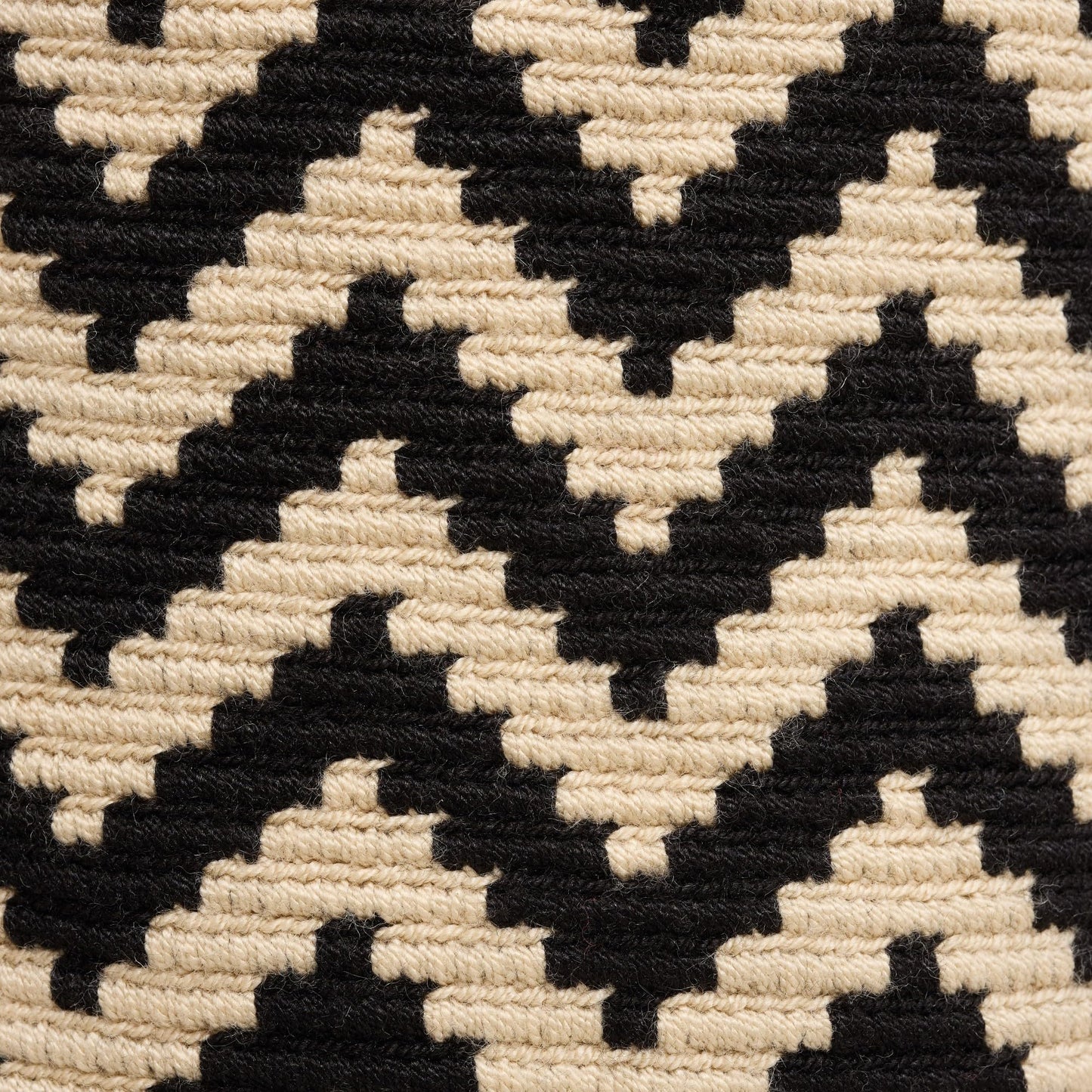 MEDIUM Wayuu Mochila Bag For Women original bolsa tejida colombiana authentic crochet pattern Gift from Colombia | AUTHENTIC WAYUU