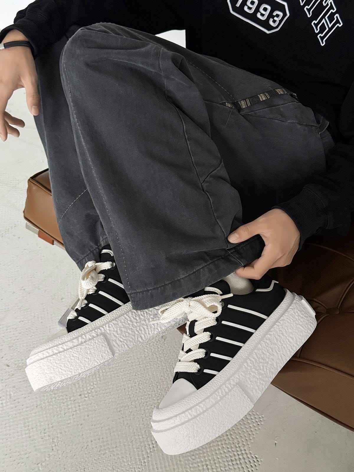 Sneakers Round Toe