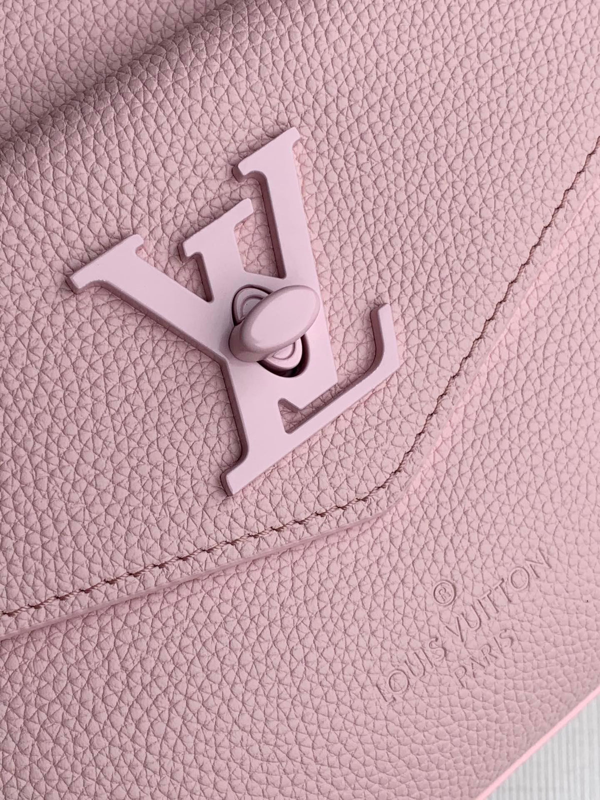LV Lockme Tote M55845 luxurysteps