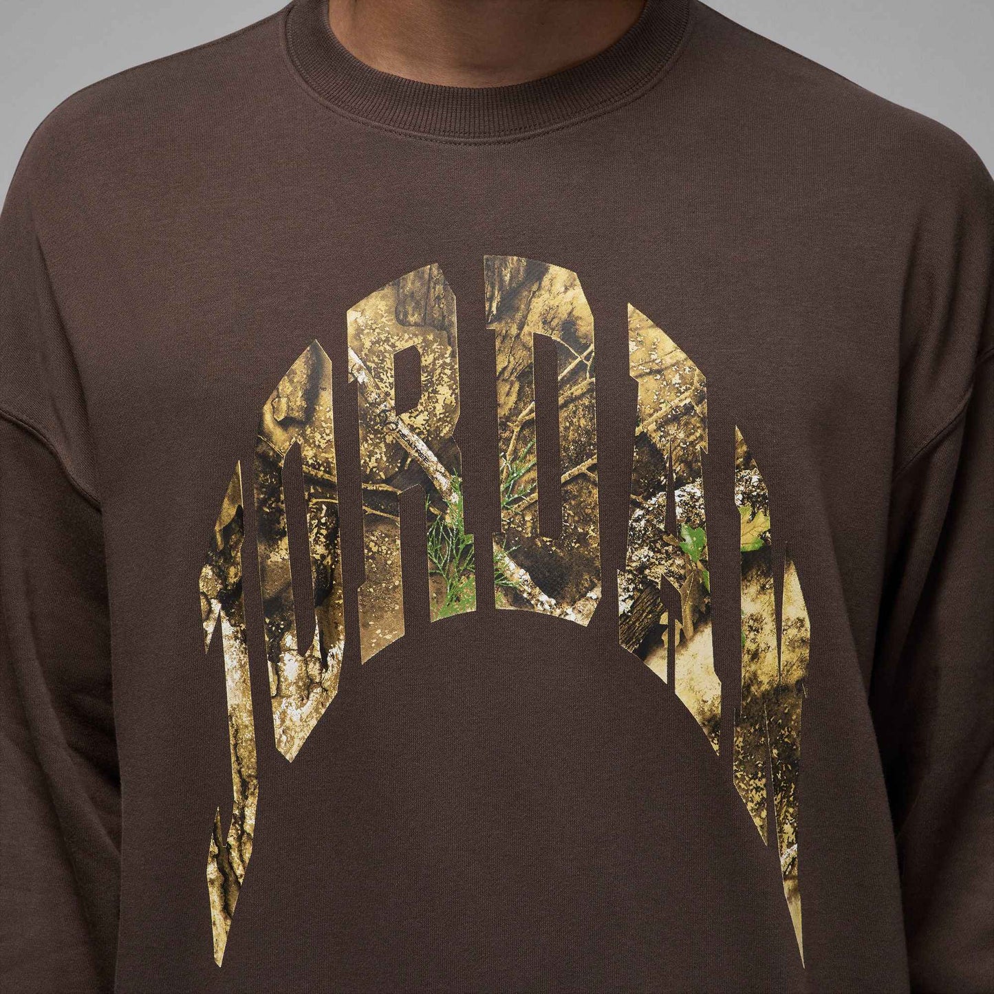 Air Jordan Mens French Terry Realtree Crewneck - Baroque Brown