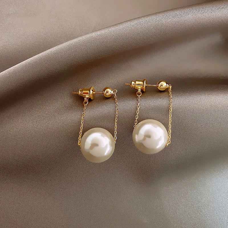 Elegant Small Pearl Pendant Dangle Earring