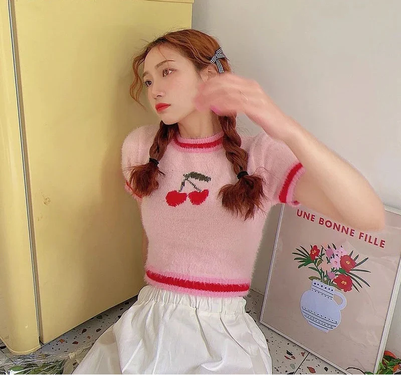 Pink Cherry Crop Sweater - Luxuryurbanwear