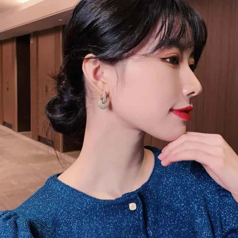 Luxury Sweet Pearl Heart Dangle Earring