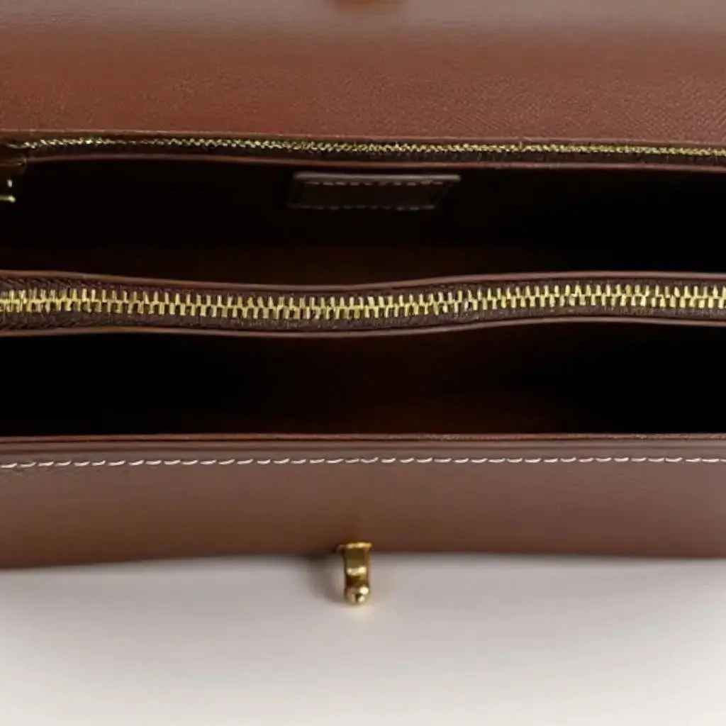 THE DOLL BABY SHOULDER BAG
