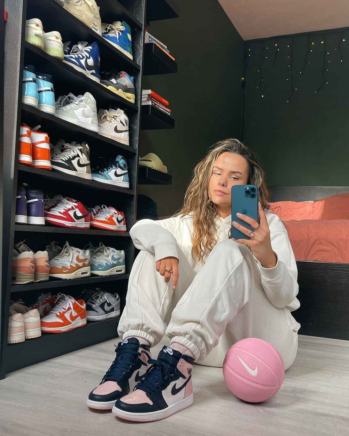 Air Jordan 1 Retro Bubble Gum High Wmns OG SE Sneakers