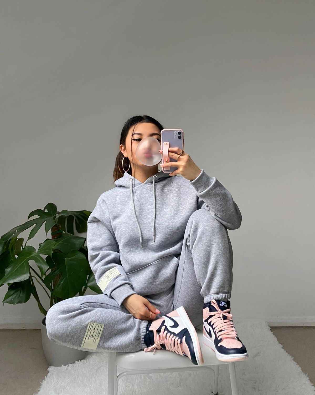 Air Jordan 1 Retro Bubble Gum High Wmns OG SE Sneakers