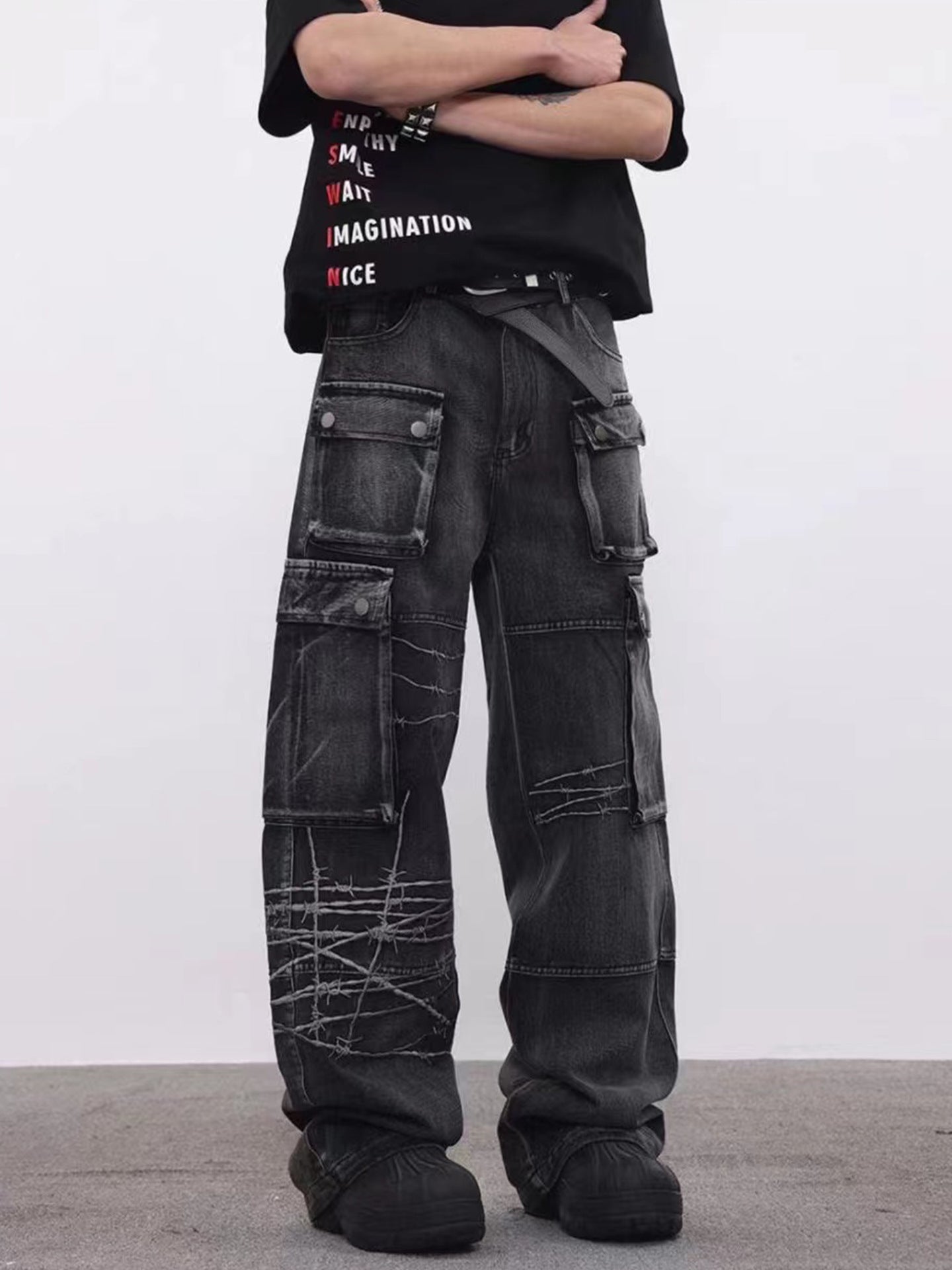 Barbed Baggy Embroidery Cargo Pants