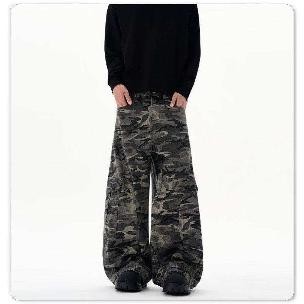Retro Camo Workwear Wide-Leg Jeans