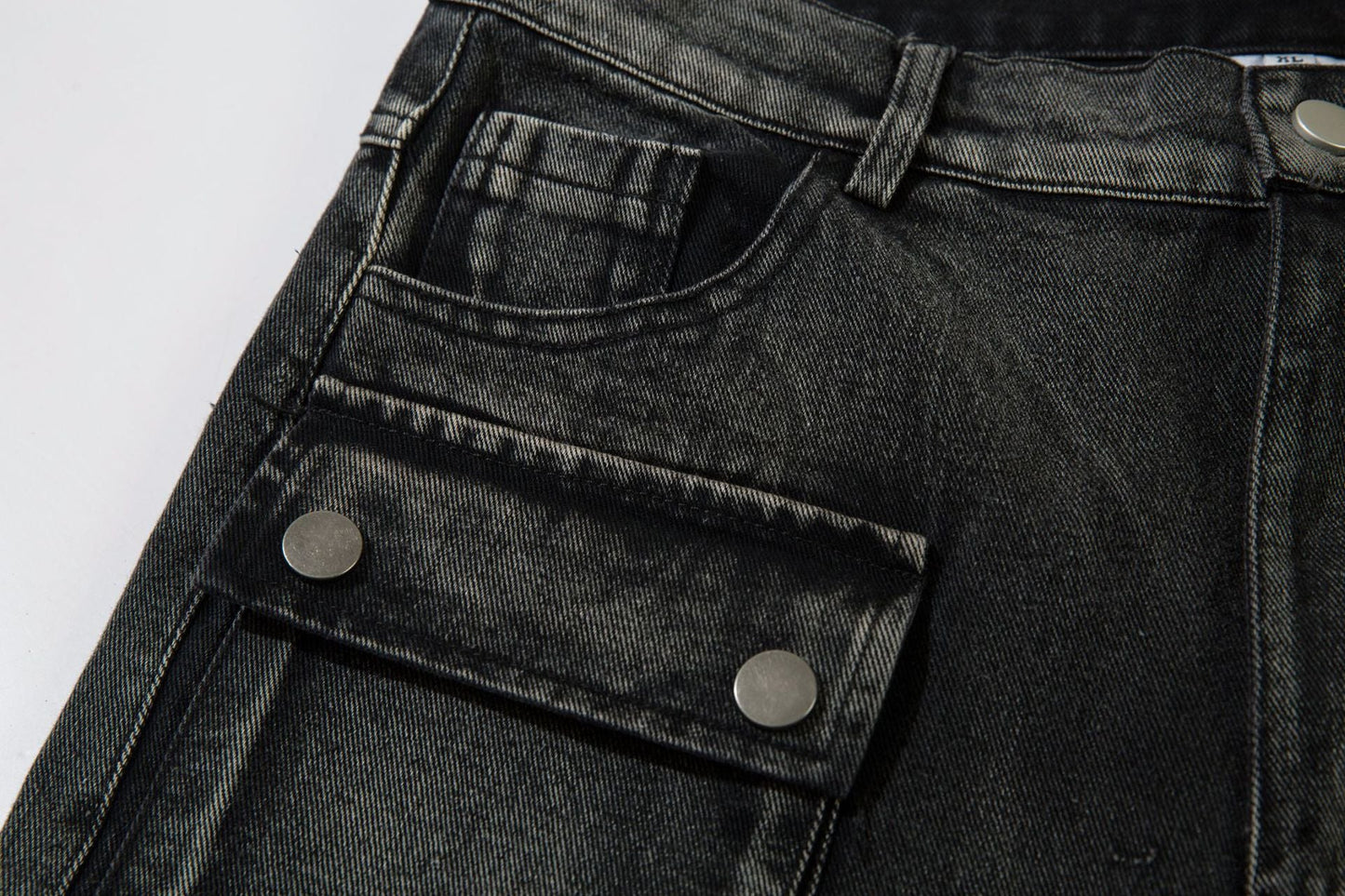 Barbed Baggy Embroidery Cargo Pants
