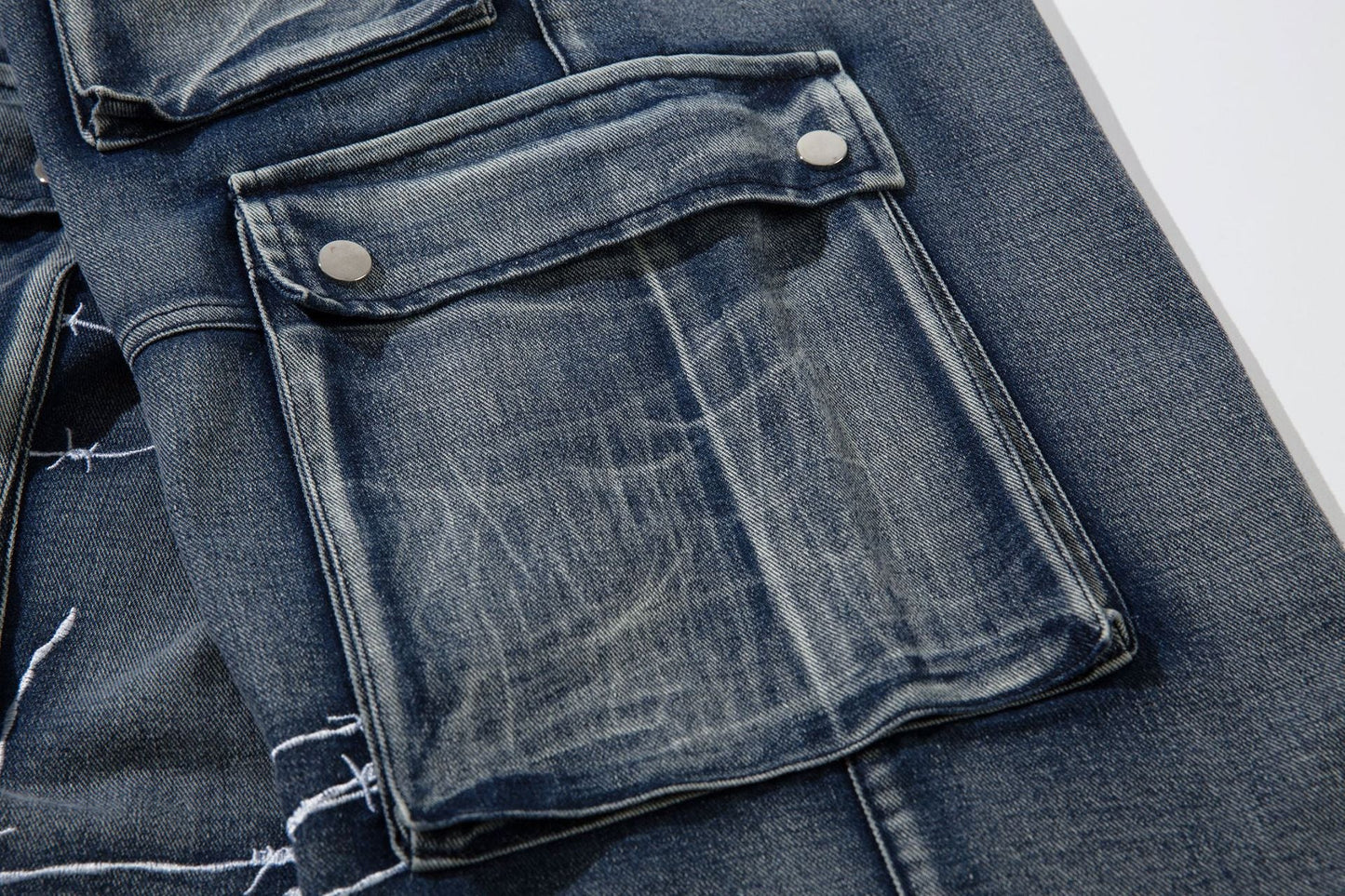Barbed Baggy Embroidery Cargo Pants