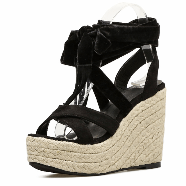 Pilin Women's Wedge