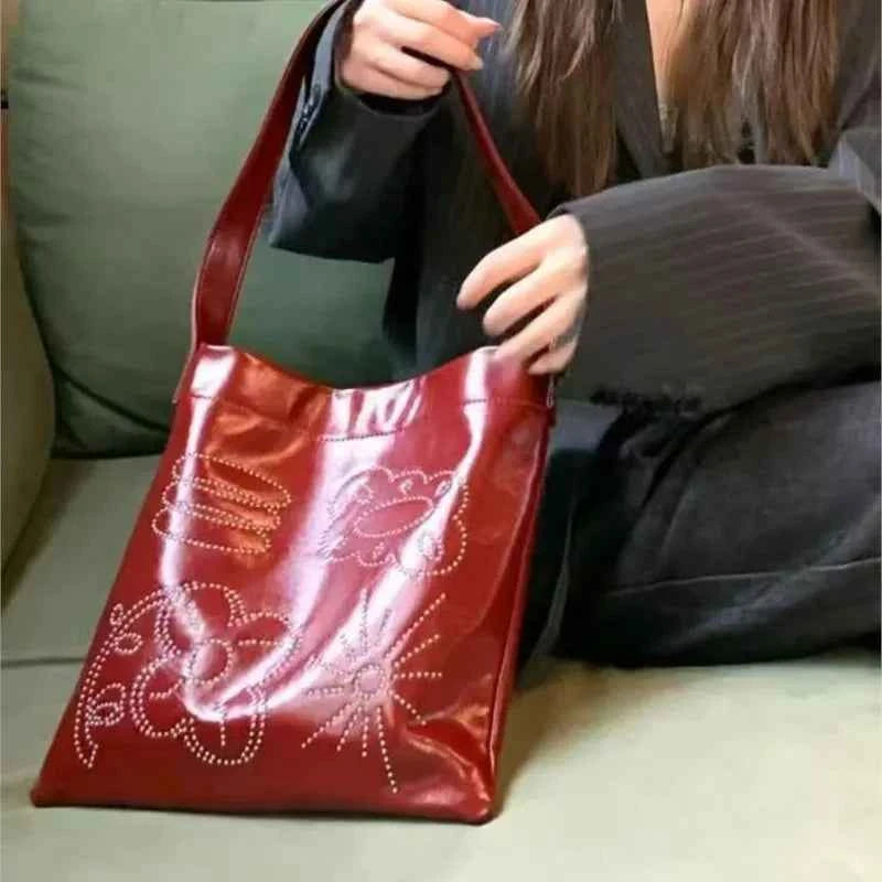 Stylish Retro Print Red Leather Tote Bag