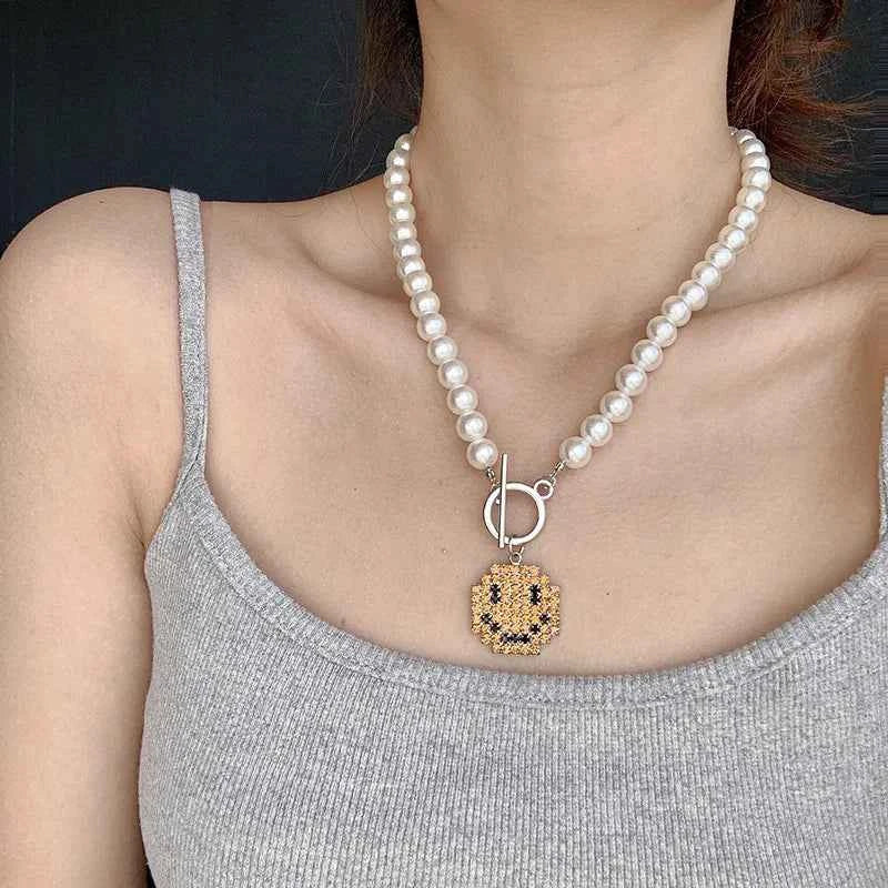 Rhinestone Smile Face Pearl Pendant Necklace