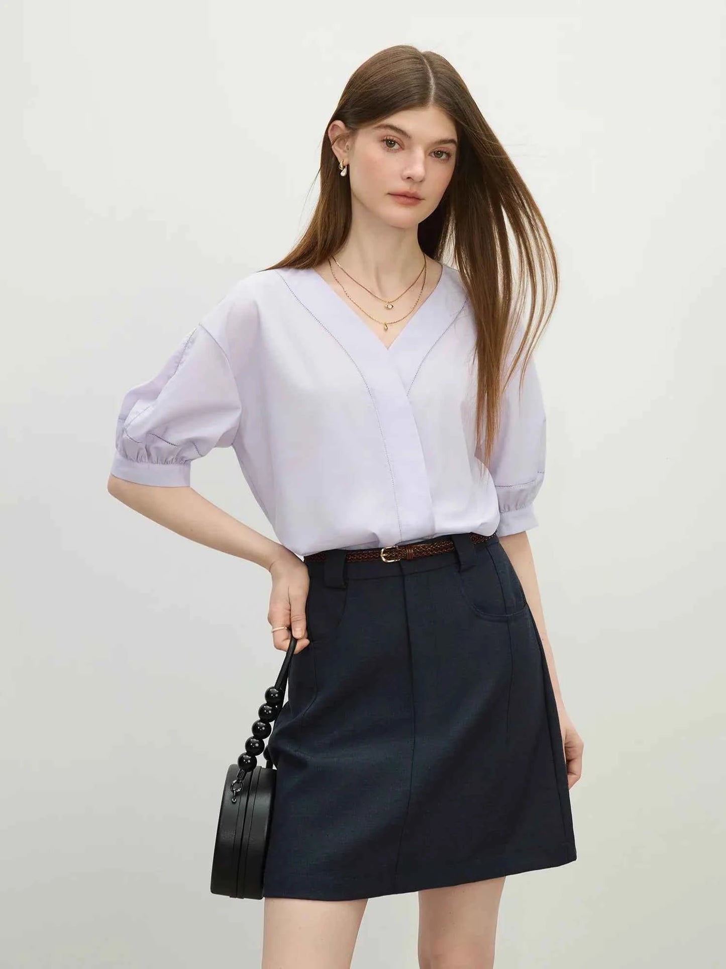 Women Classic Effortless Summer V-Neck Linen Shirt