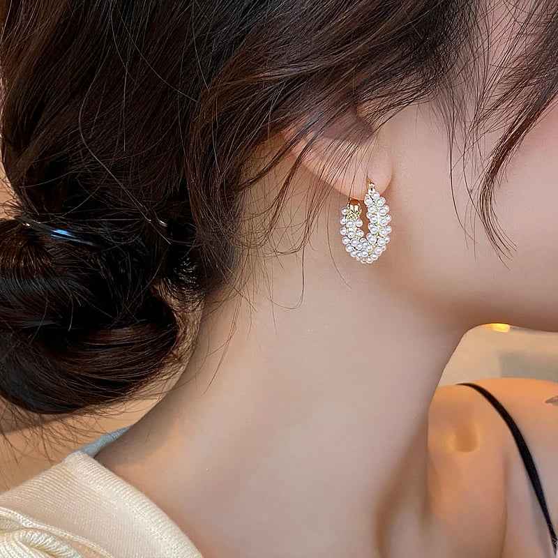 Trendy Gold Pearl U-Shaped Earring