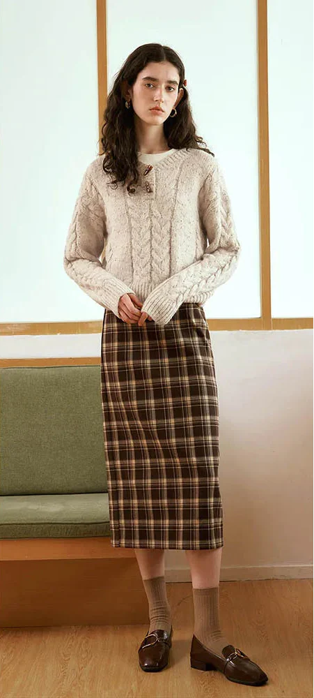 Cozy Oversized Vintage V-Neck Knit Sweater - Luxuryurbanwear