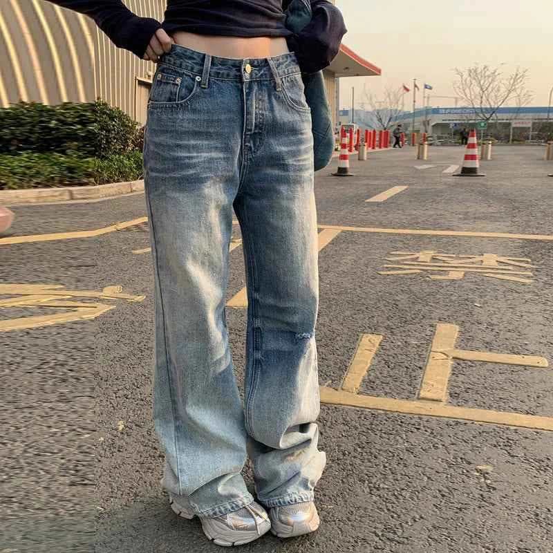 Comfortable Washed Low Rise Flared Jeans