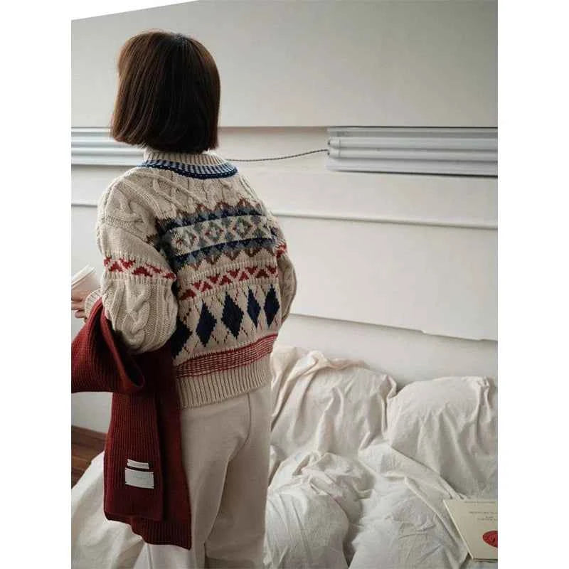 Cozy Vintage Christmas Argyle Knit Cardigan