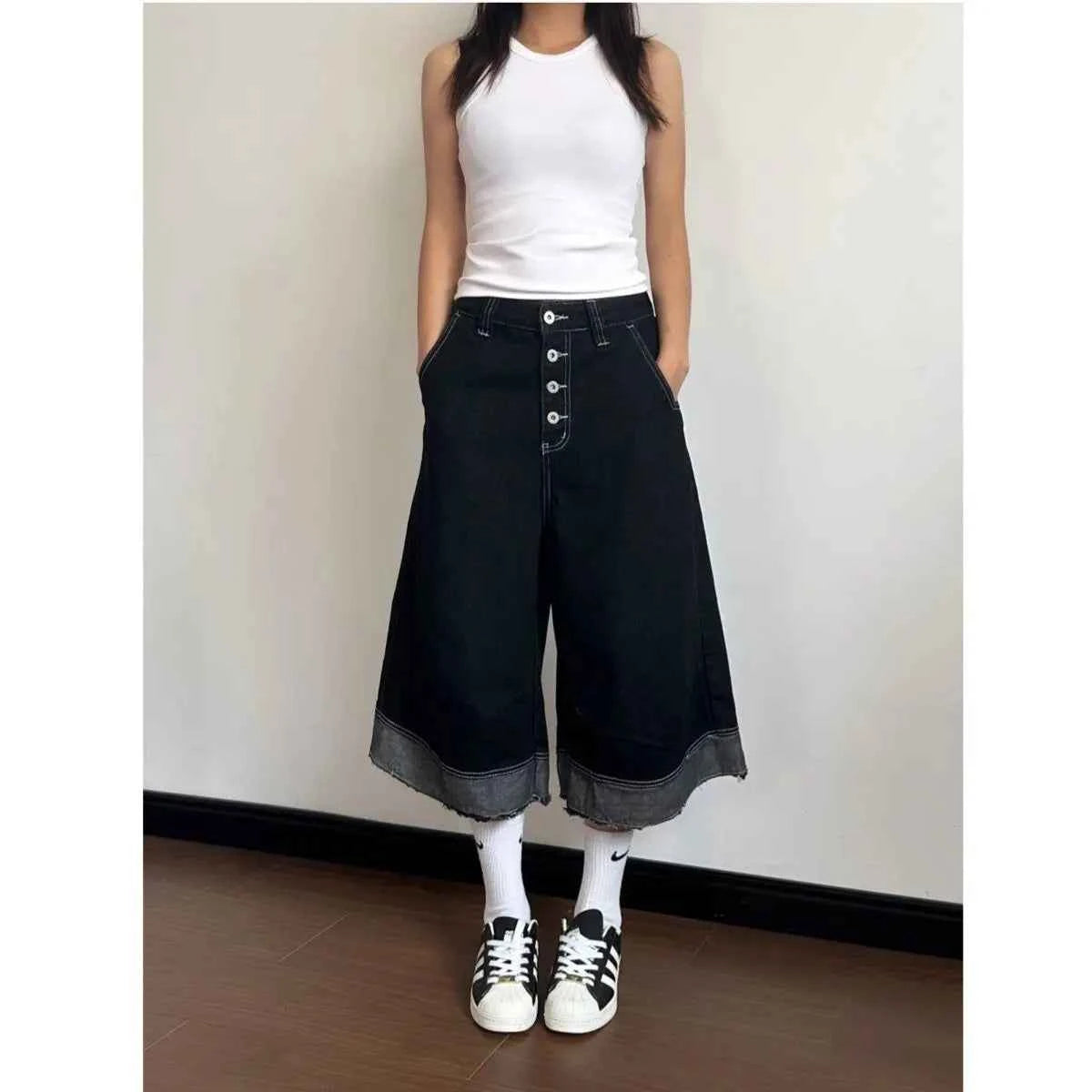 Women Retro Wide Leg Raw Edged Jorts