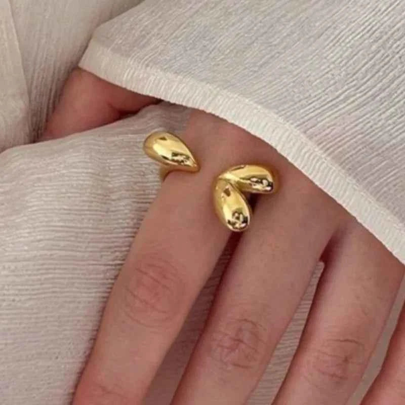 Golden Heart Water Drop Ring
