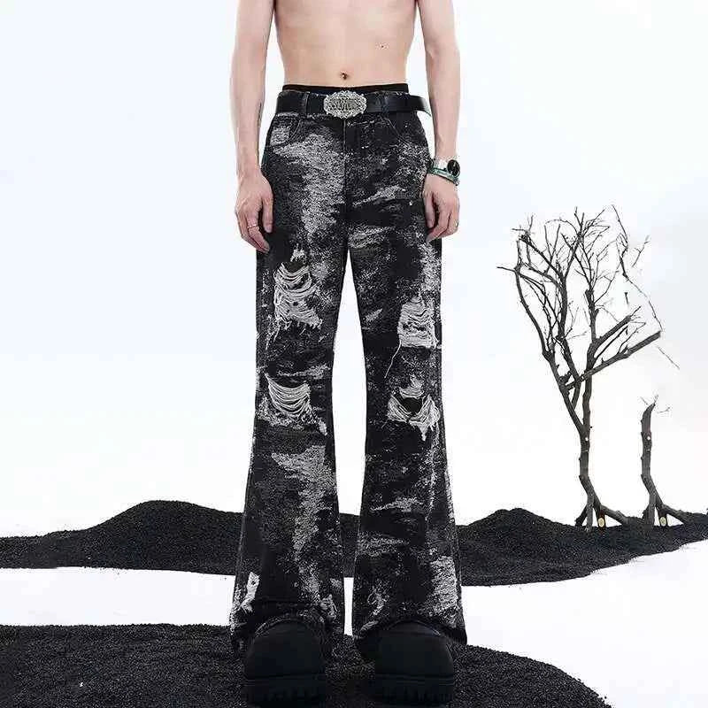 Wornout Broken Hole Design Bell Jeans