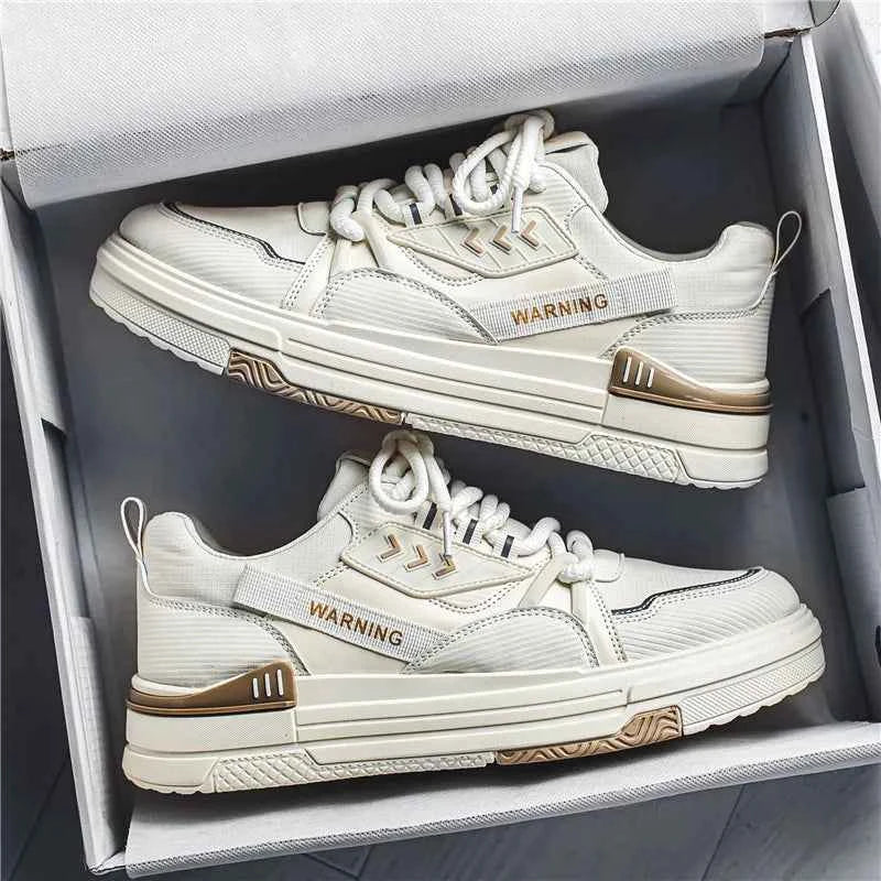 Versatile Casual Skateboarding Sneaker