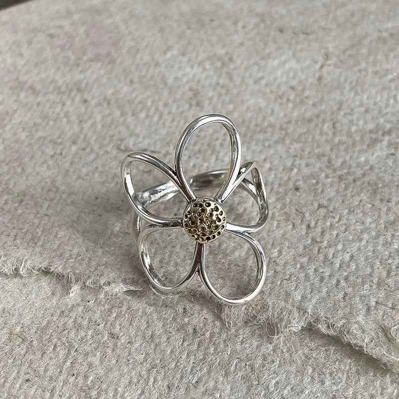Silver Daisy Creative Vintage Ring