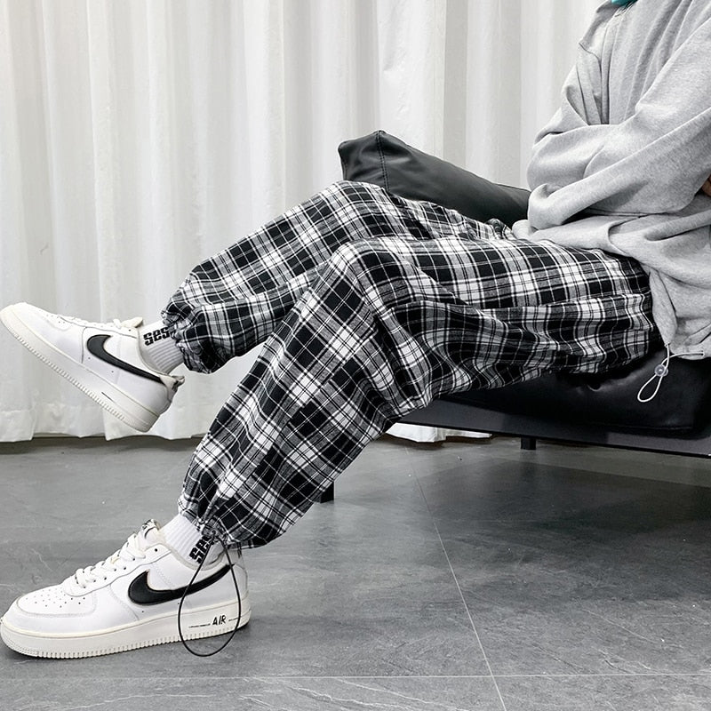 Black And White Checkered Pattern Pants