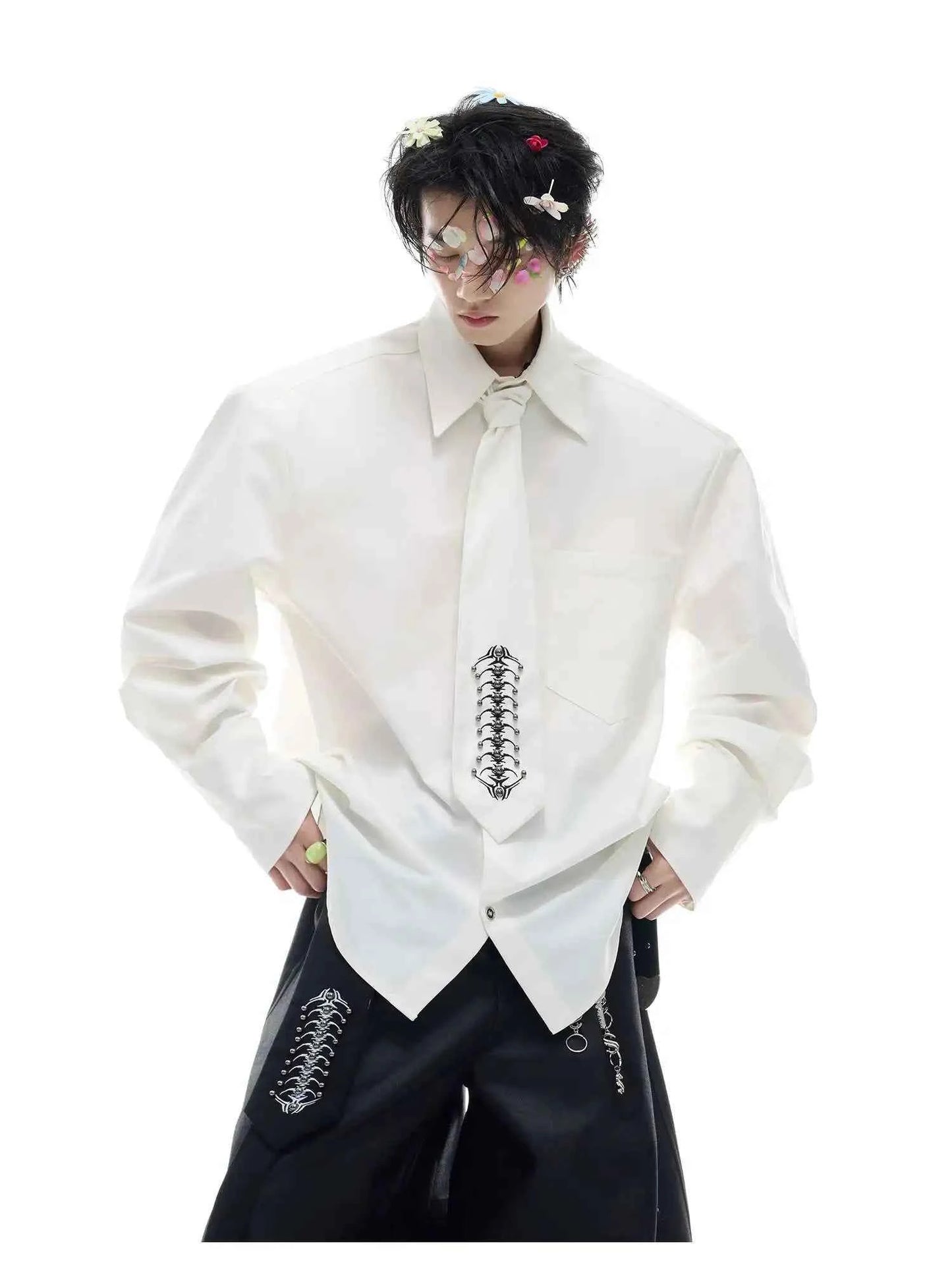 Embroidered Lapel with Contrast Color Shirt