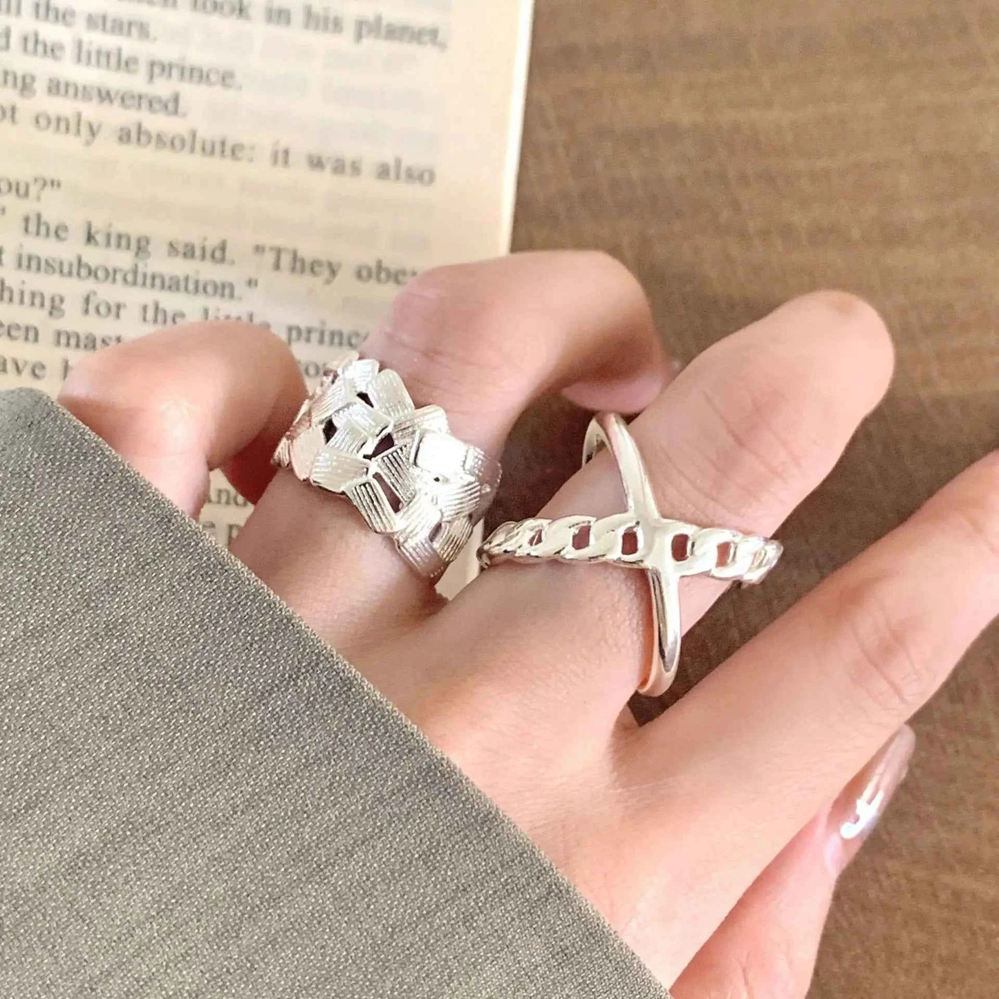 Geometric Wide Braid Square Ring
