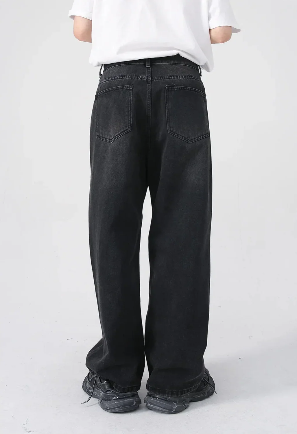 Vintage Distressed Straight Leg Denim Jeans - Luxuryurbanwear