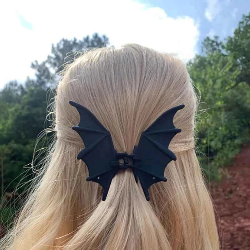 Black Metal Bat Halloween Hair Clips