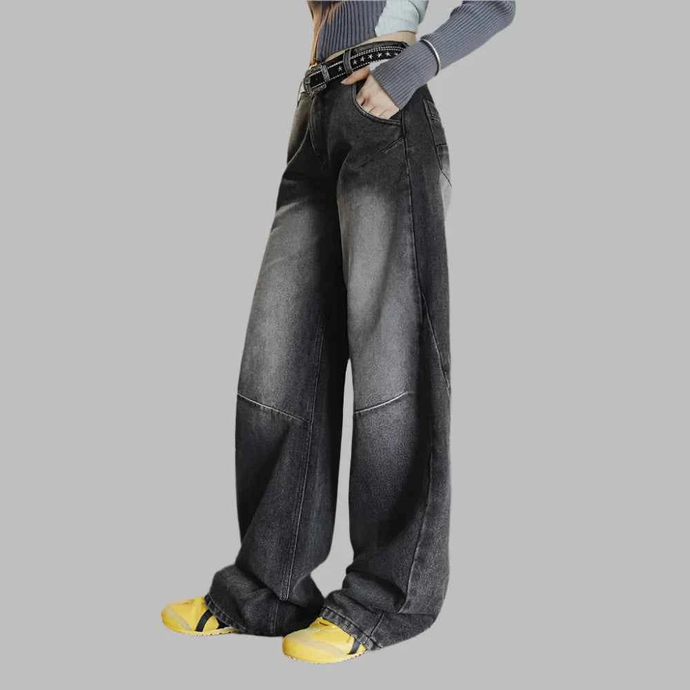 Black Mid-Waist Straight Cut Jeans